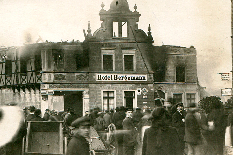 Das abgebrannte Hotel Bergemann (1912)